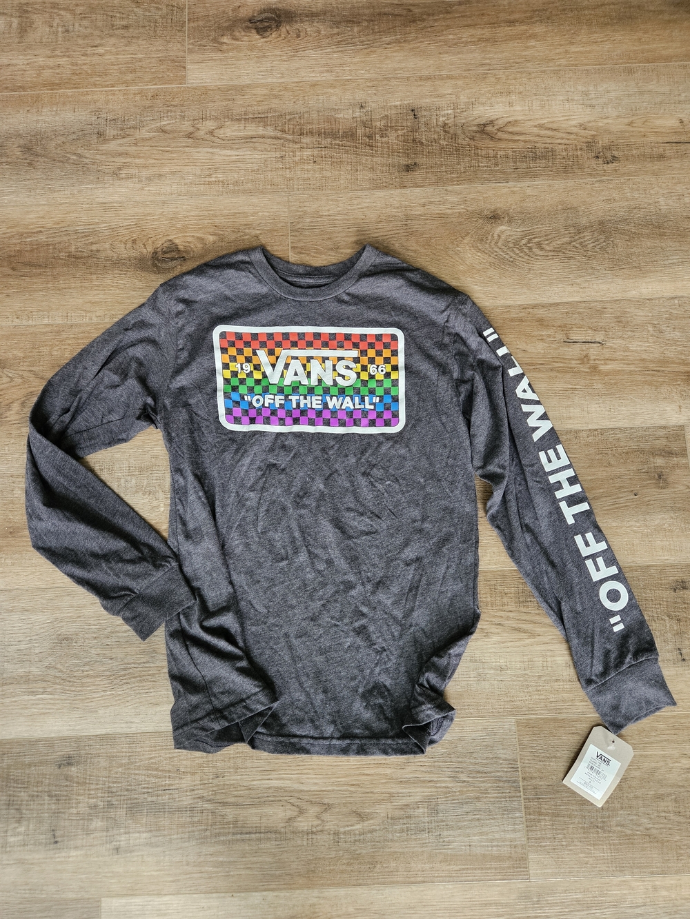 NWT Vans Men's Charcoal Long Sleeve Graphic Tee
